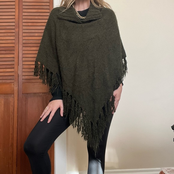 Sweaters - Dark Green Fringe Poncho